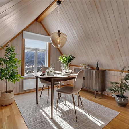 Cozy Central Loft Apartment With Amazing View Tromsø Exteriör bild