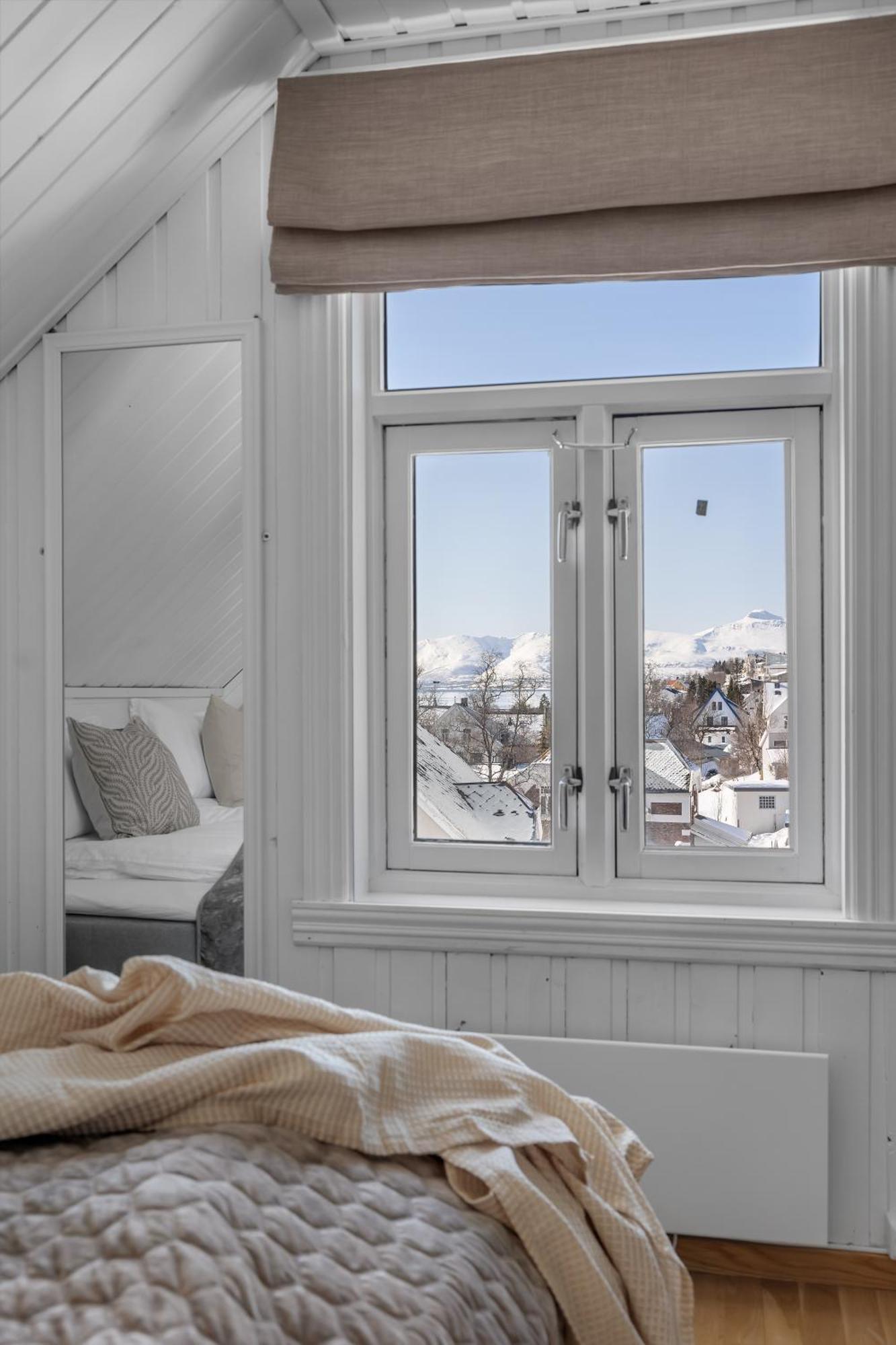 Cozy Central Loft Apartment With Amazing View Tromsø Exteriör bild