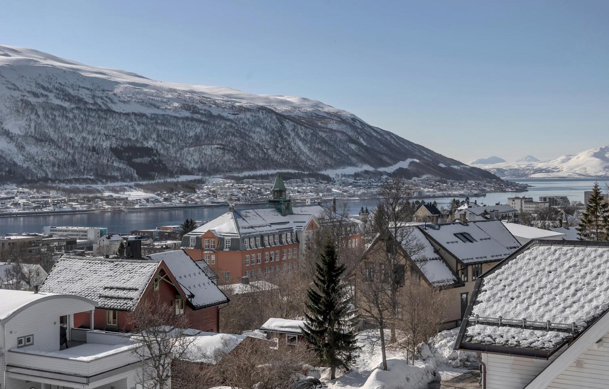 Cozy Central Loft Apartment With Amazing View Tromsø Exteriör bild