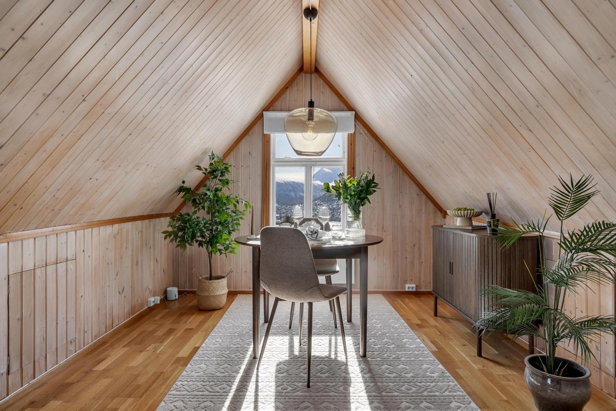 Cozy Central Loft Apartment With Amazing View Tromsø Exteriör bild