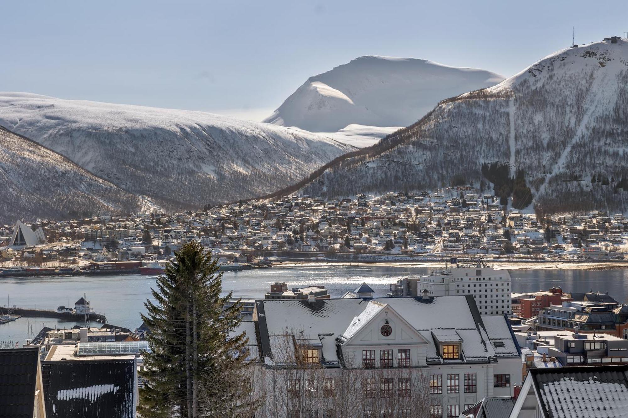 Cozy Central Loft Apartment With Amazing View Tromsø Exteriör bild