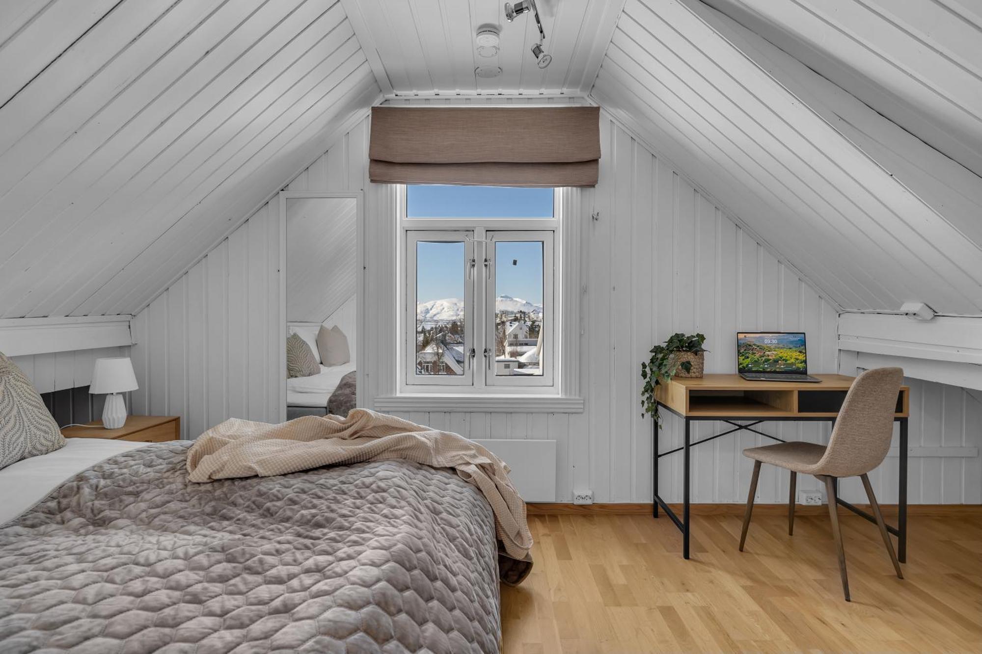 Cozy Central Loft Apartment With Amazing View Tromsø Exteriör bild