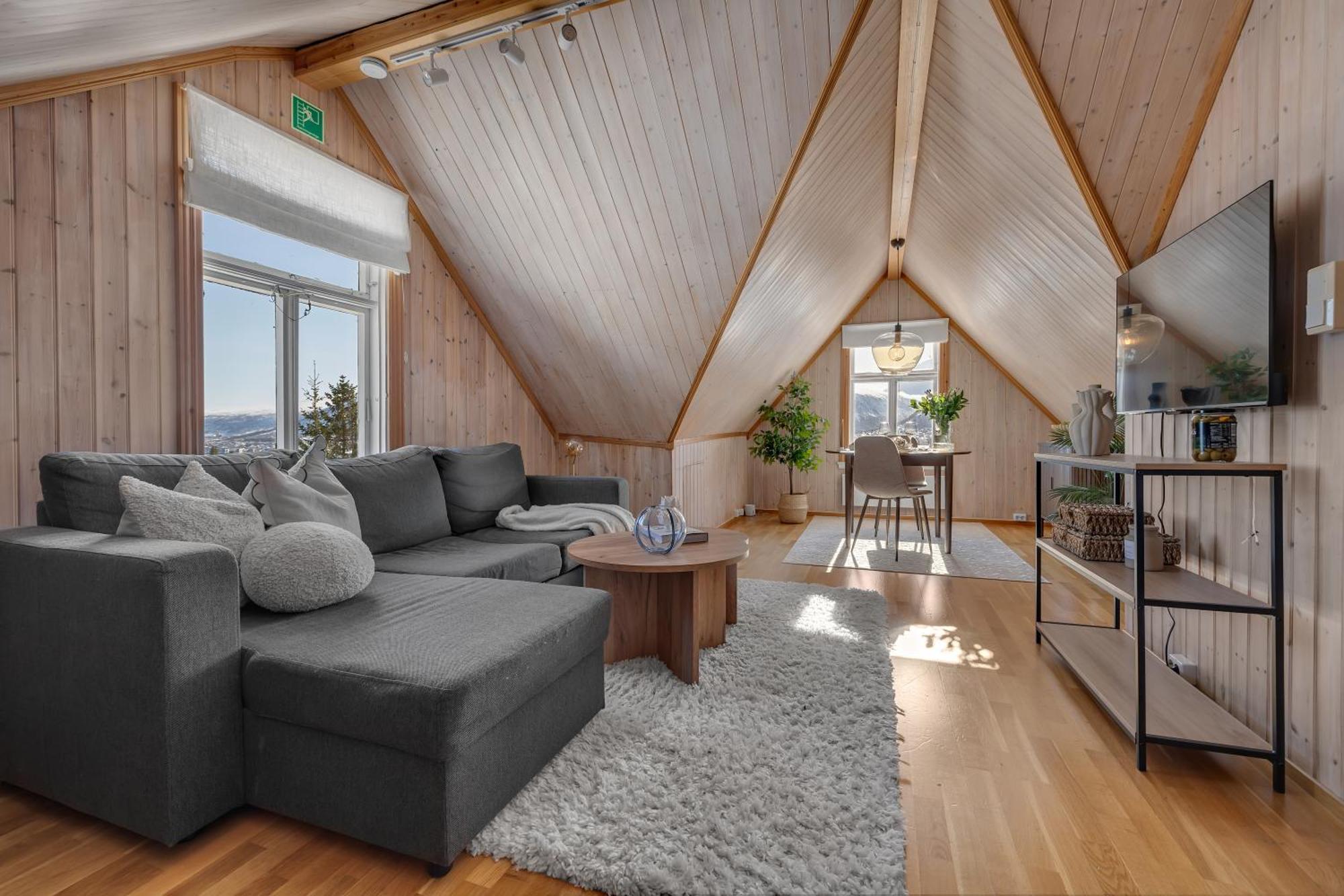 Cozy Central Loft Apartment With Amazing View Tromsø Exteriör bild