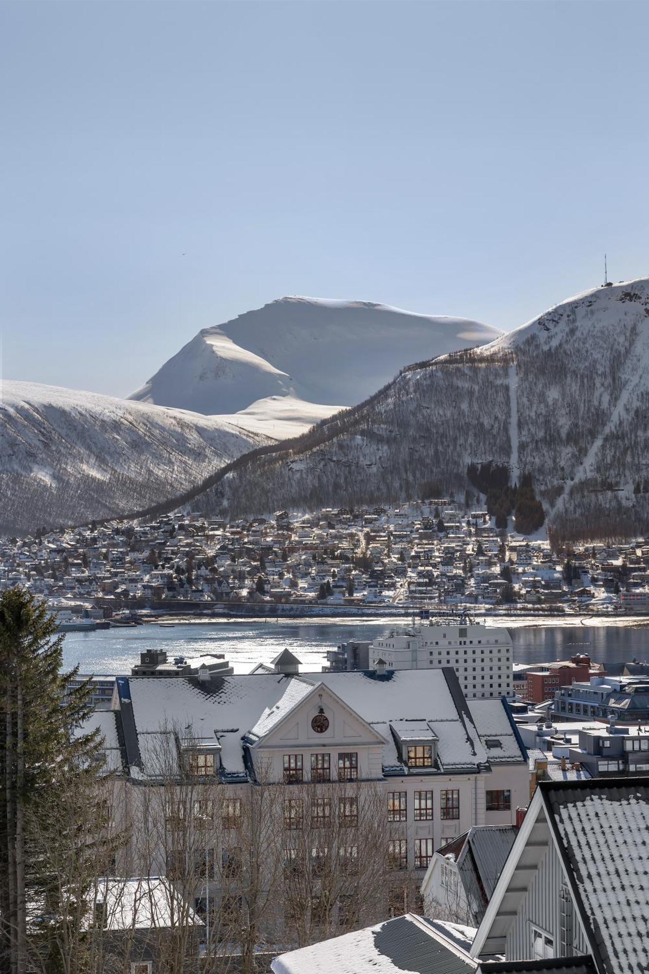 Cozy Central Loft Apartment With Amazing View Tromsø Exteriör bild